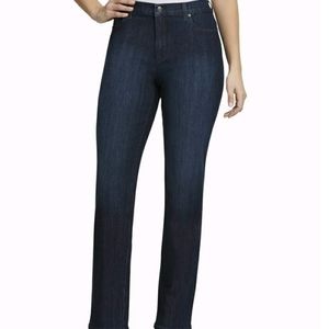 3/$25 Gloria Vanderbilt  Amanda Jeans 18W Short